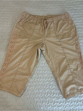 Lane Bryant Tan Women’s Capris